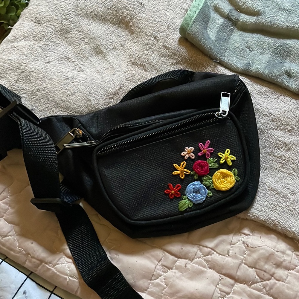 Embroidered floral Fanny pack